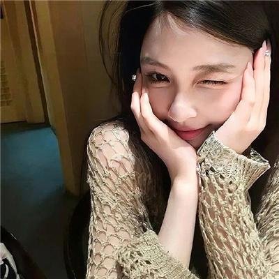 白暮的编年史 封面
